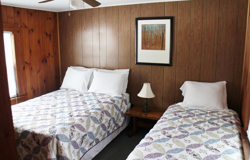 Pine Valley Cabins Thornton Chambre photo